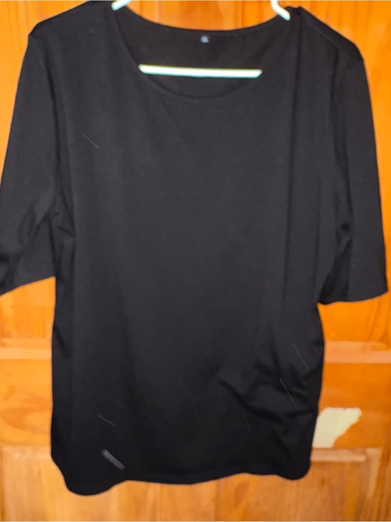 Tops - Black Crew Neck Shirt